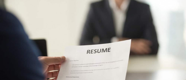 A High Impact Resume & An Outstanding Linkedin Profile – 5 points of difference